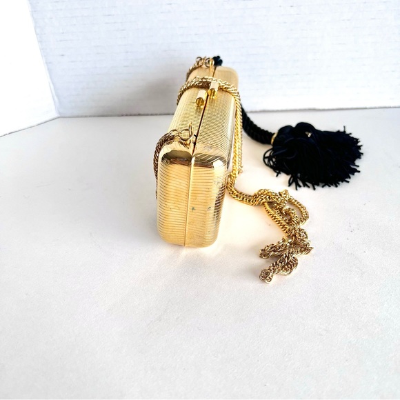 Vintage Columbine Evening Bag | Shiney Gold Metal with Tassle Size: Os - Picture 10 of 11